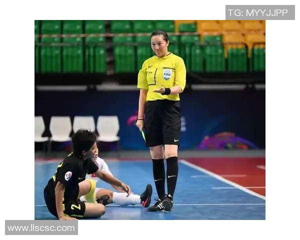 专情男足球星：从场上拼搏到场外守护爱的执着与坚守